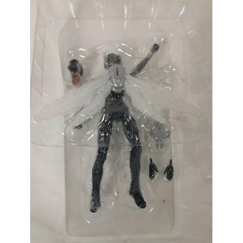 Marvel Legends Ant-Man 2018 - Wasp Infinity War Avengers - missing 1 karate hand